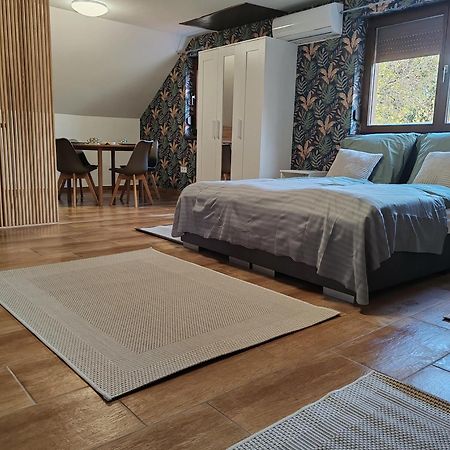 Rp Apartmanhaz 代姆延 外观 照片