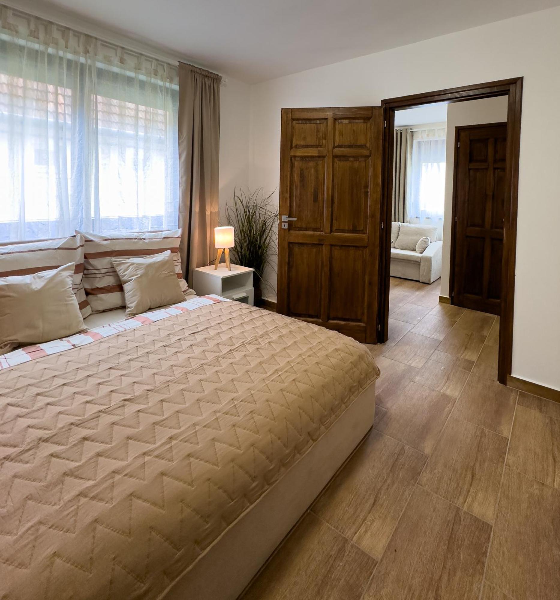 Rp Apartmanhaz 代姆延 外观 照片